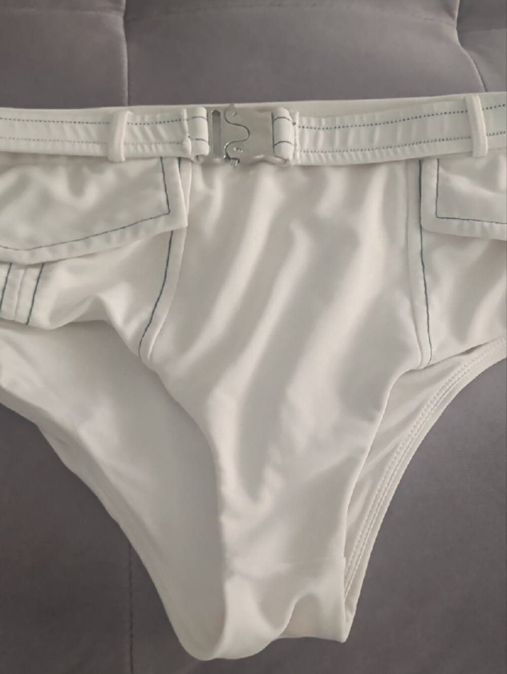 DEVON WINDSOR White High-Waist Bikini Bottom with Contrast Stitching